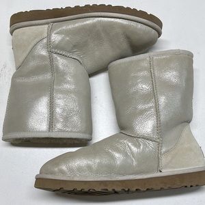 UGG classic short shimmer metallic silver.  SN 1002065.  Size 9
